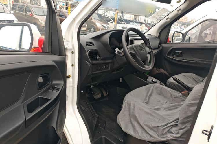 Used CHANGAN KAICHENG Ruixing EM80 2025 Wealth Edition Passenger Version Comfortable Model 6 Seats 300km Side-Hinged Doors
