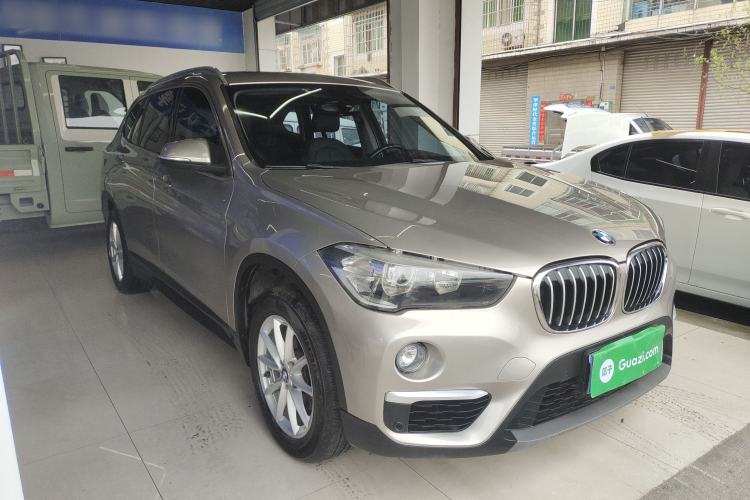 Used BMW X1 2018 sDrive18Li Fashion Model Front Right 45 Deg