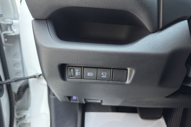 Used Toyota RAV4 2021 Dual-Engine 2.5L E-CVT Four-Wheel Drive Elite PLUS Edition Interior 8