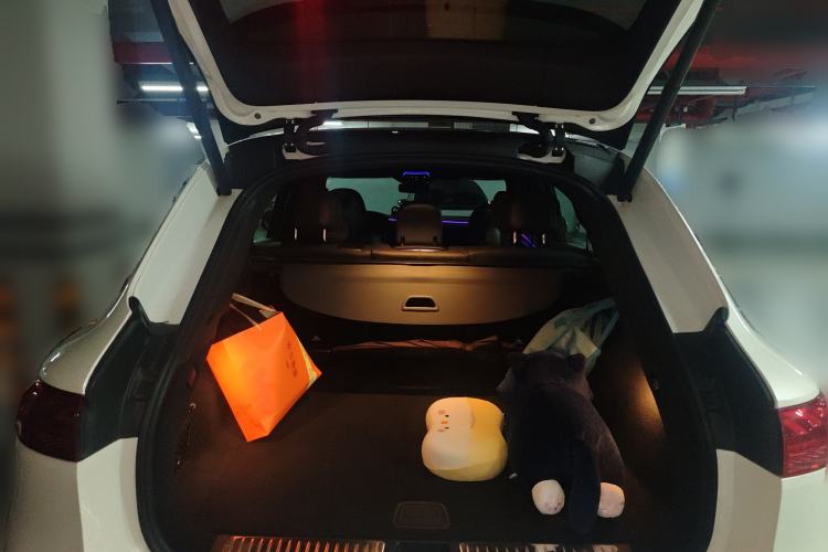 Used Mercedes-Benz EQS SUV 2023 450 4MATIC Pioneer Edition Trunk