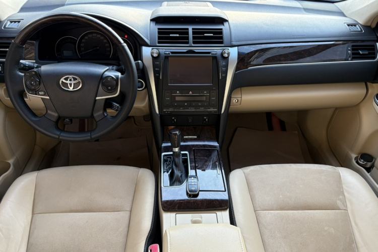Used Toyota Camry 2016 2.5G 10th Anniversary Deluxe Navigation Edition