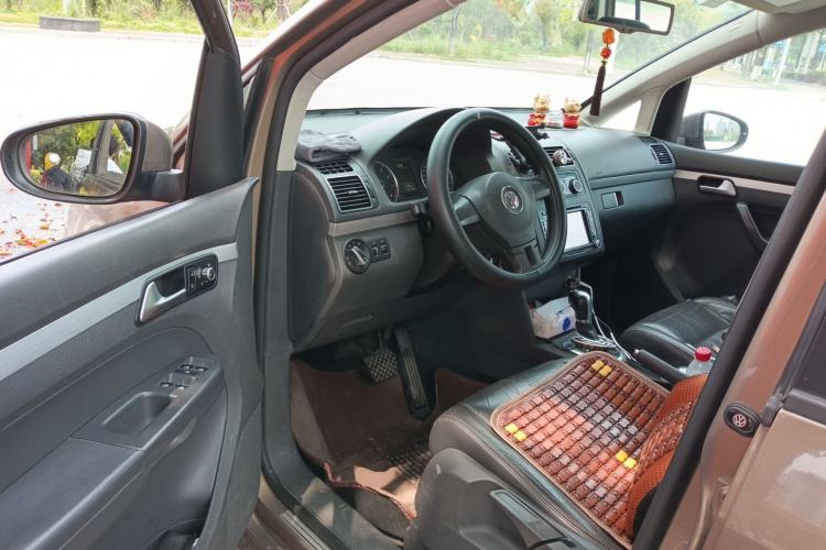 Used Volkswagen Touran 2015 1.4T DSG Comfort Edition 5 Seats Driver Seat