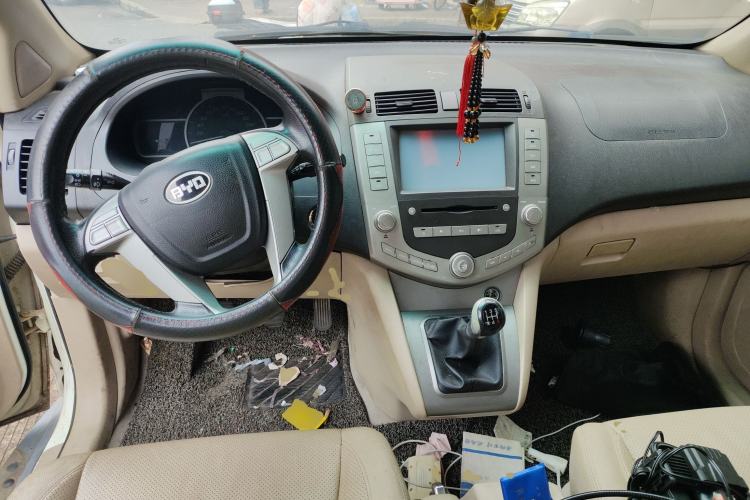 Used BYD S6 2013 Platinum Edition 2.0L Manual Elite Model