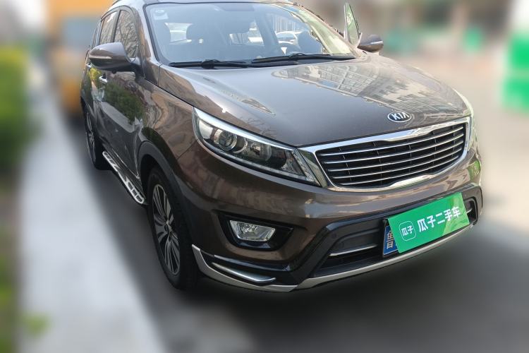 Used Kia Sportage R 2015 2.0L Automatic Two-Wheel Drive DLX Model Exterior 2