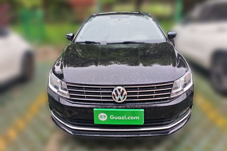 Used Volkswagen Lavida 2015 1.6L Manual Comfort Edition Front