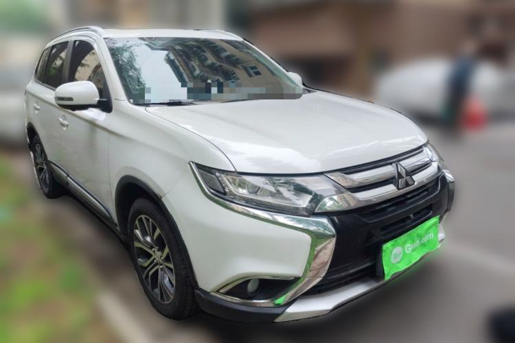 Used Mitsubishi Outlander 2018 2.0L Two-Wheel Drive Glory Edition 5 Seats
