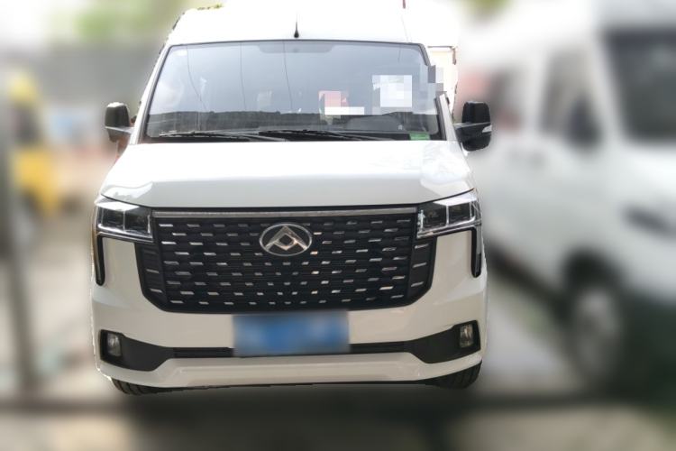 Used SAIC MAXUS Xintu V80 2024 Aotong Value Edition 6AMT Short Wheelbase Mid-Roof Model 127 Ps 5/6 Seats
