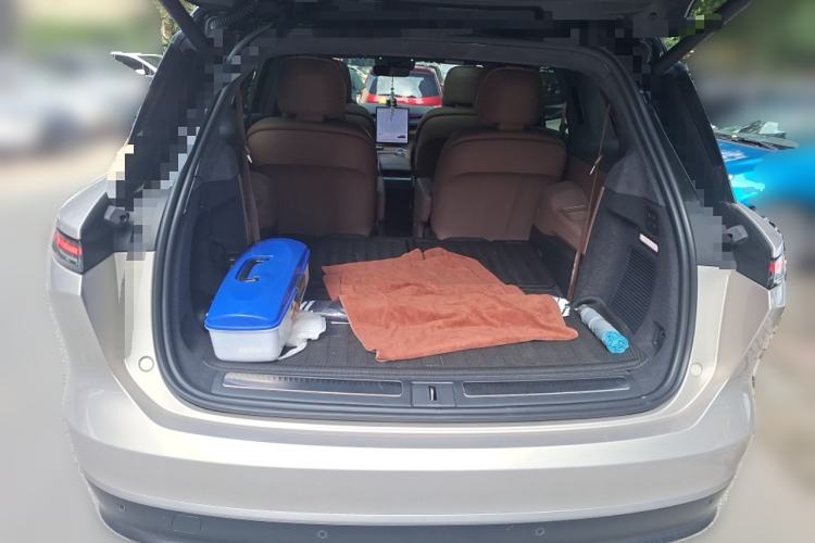 Used Nio ES8 2023 75 kWh Trunk