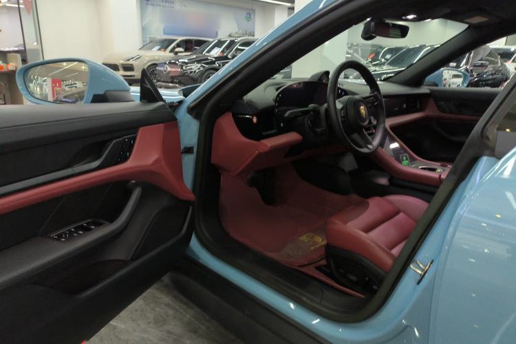 Used Porsche Taycan 2022-Year Updated Taycan