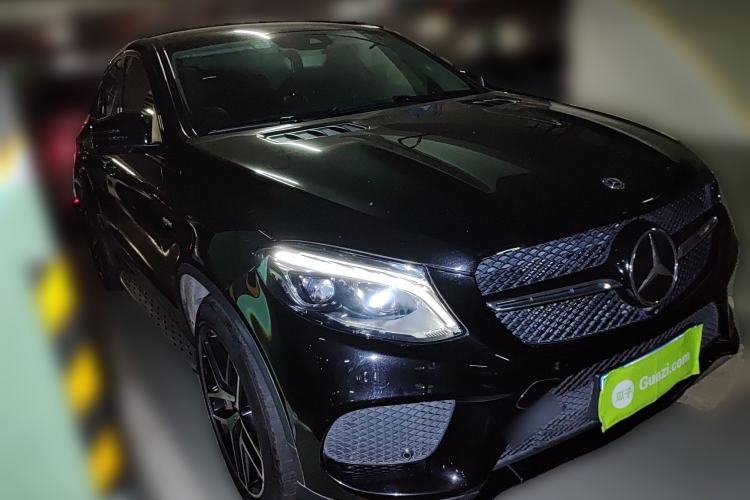 Used Mercedes-Benz GLE Coupe AMG 2017 AMG GLE 43 4MATIC Coupe SUV Front Right 45 Deg