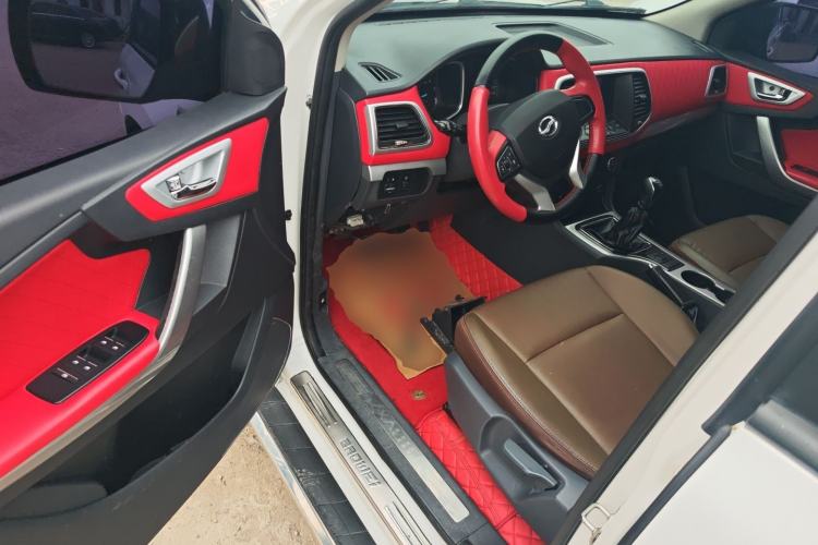 Used Zxauto Terralord 2018 2.5T Diesel Business Edition 4x4 Comfortable Large Double Cab SD4V25R-100 Driver Seat