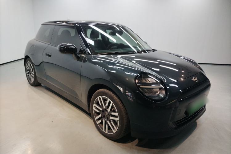 Used MINI Electric MINI COOPER 2025 456km COOPER E Classic Style