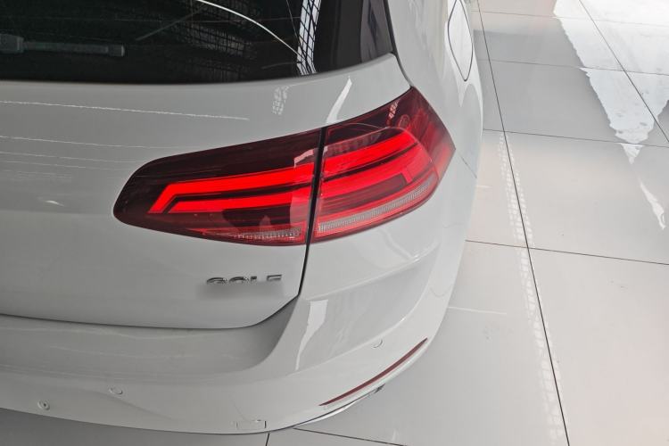 Used Volkswagen Golf 2018 230TSI Automatic Comfort Model
