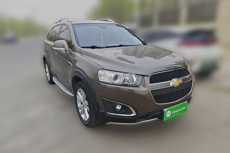 Used Chevrolet Captiva 2015 2.4L 4x4 Flagship Edition 7-Seater
