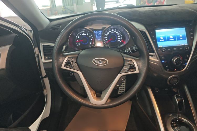 Used Hyundai Veloster 2011 1.6L Automatic Luxury Edition