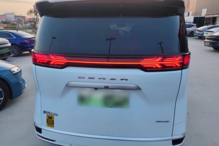 Used Denza D9 2022 DM-i 970 Four-Wheel Drive Flagship Model