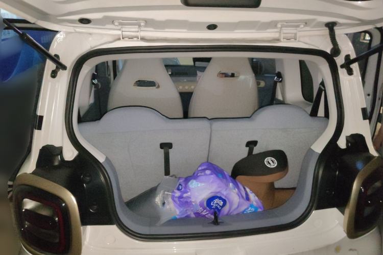 Used Bestune Pony 2024 170km Vitality Horse Trunk