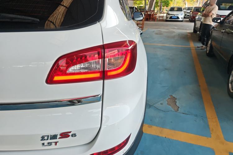 Used HYOSOW S6 2017 1.5T Manual Phantom Joy Model