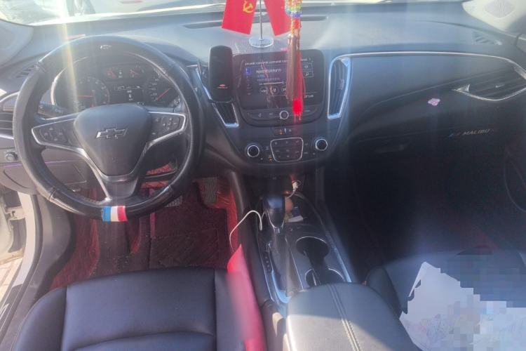 Used Chevrolet Malibu XL 2021 535T Automatic Sport Edition Center Console