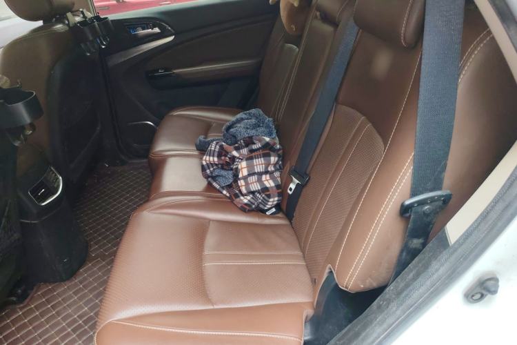 Used BYD Tang New Energy 2015 2.0T Four-Wheel-Drive Flagship Model