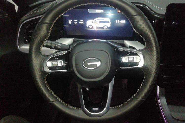 Used GAC Trumpchi GS8 2022 Linghang Series 2.0 TGDI Two-Wheel Drive Luxury Smart Connectivity Version (6 Seats)
