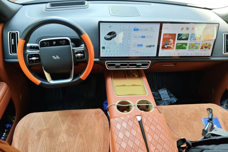 Used Li Auto L8 2023 Air model Center Console