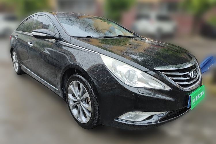 Used Hyundai Sonata 2014 2.4L Automatic Luxury Version China V Standard Front Right 45 Deg