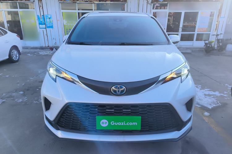 Used Toyota Granvia 2023 2.5L Hybrid Comfort Edition
