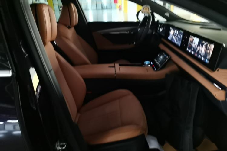 Used VOYAH PASSION 2024 PHEV Four-Wheel Drive Ultra-Long Range Flagship Model