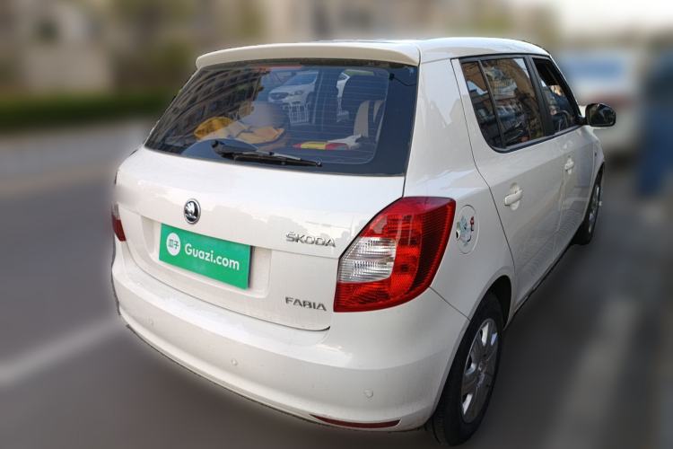 Used Skoda Fabia 2014 1.4L Automatic Crystal Edition Rear Right 45 Deg