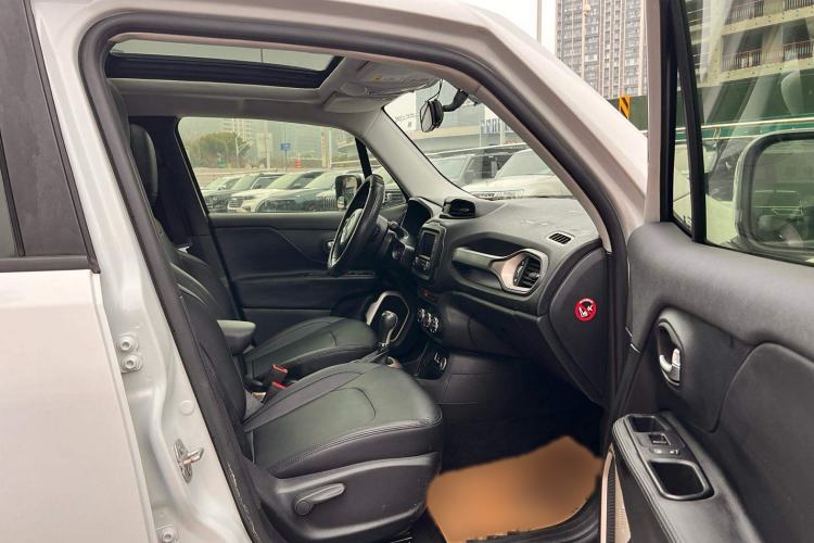 Used Jeep Renegade 2017 180T Automatic High-Energy Version