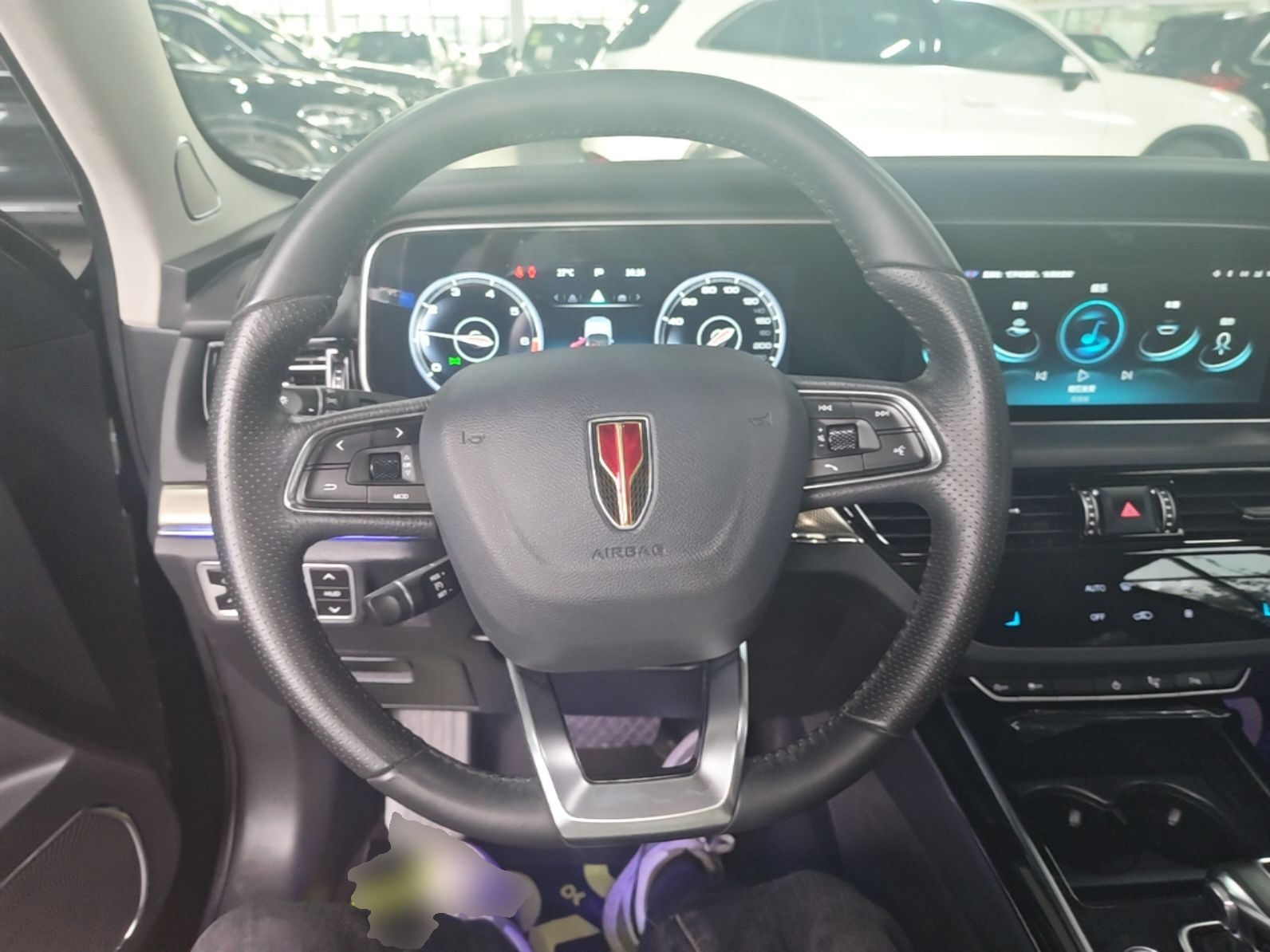 Hongqi HS5 2022 Revised Version 2.0T Smart Connect Flagship Edition — снимка 13