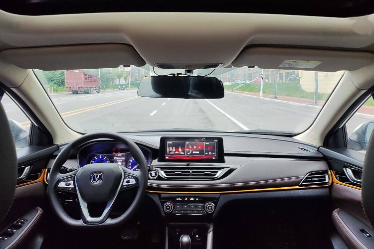 Used CHANGAN Eado DT 2019 1.6L Automatic Smart Enjoyment Model China VI Standard Interior 3