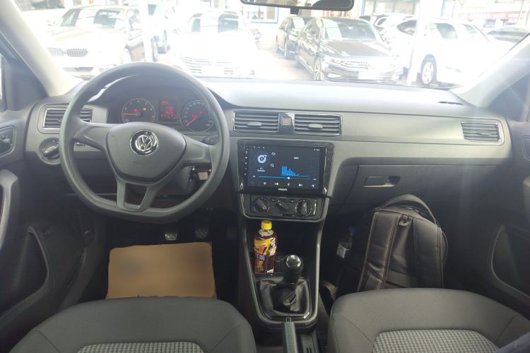 Used Volkswagen Santana 2021 1.5L Manual Fashion Edition Center Console