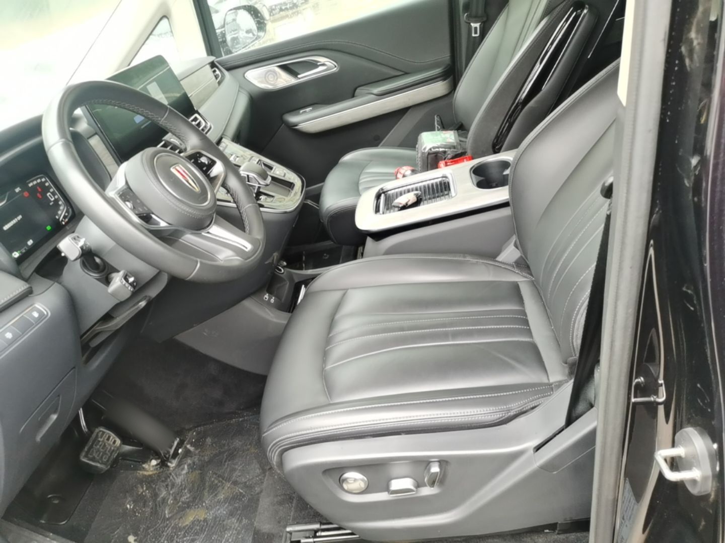Hongqi HQ9 PHEV 2024 2.0T Four-Wheel Drive Business Edition — снимка 17