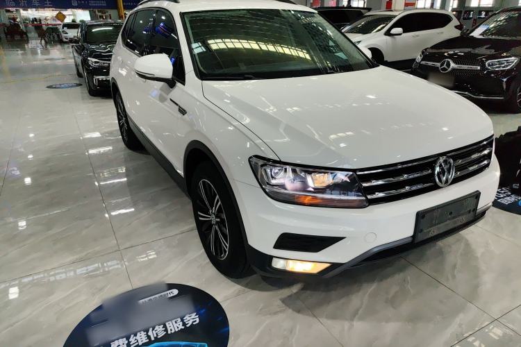 Used Volkswagen Tiguan L 2020 330TSI Automatic Two-Wheel Drive Luxury Edition China VI Standard
