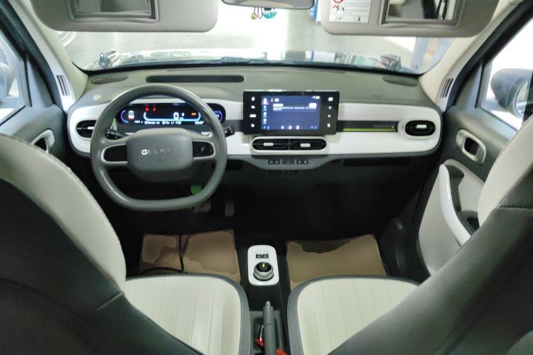 Used Geely Galaxy Panda 2025 210km Panda Kart Center Console