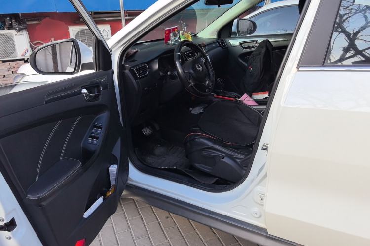 Used Dongfeng Fengon 580 2017 Revised Version 1.5T CVT Luxury Edition