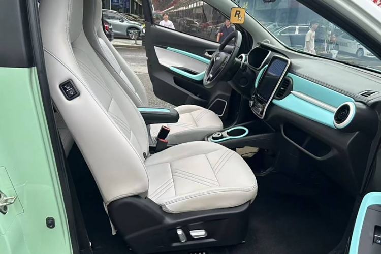 Used Chery New Energy Little Ant 2021 200 000-Yuan Ant Fan Edition Talent Version Lithium Iron Phosphate 301 km
