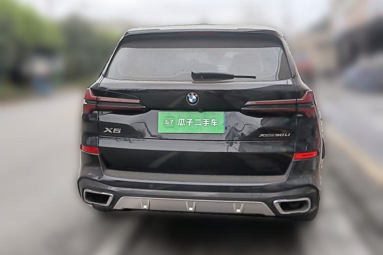 Used BMW X5 2023 xDrive 30Li Luxury M Sport Package
