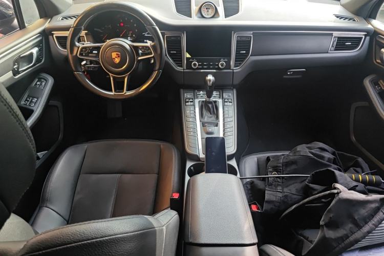 Used Porsche Macan 2017 Macan 2.0T Center Console