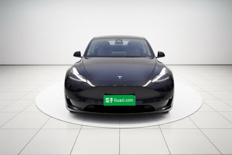 Used Tesla Model Y 2023 Rear-Wheel-Drive Version
