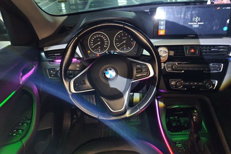 Used BMW X1 2018 sDrive18Li Fashion Model Steering Wheel