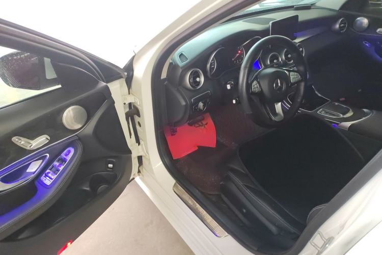 Used Mercedes-Benz C-Class 2015 C 200 station wagon
