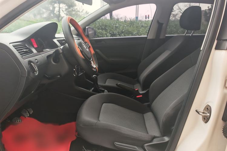 Used Volkswagen Santana 2019 1.5L Manual Fashion Edition China VI Standard Interior 1