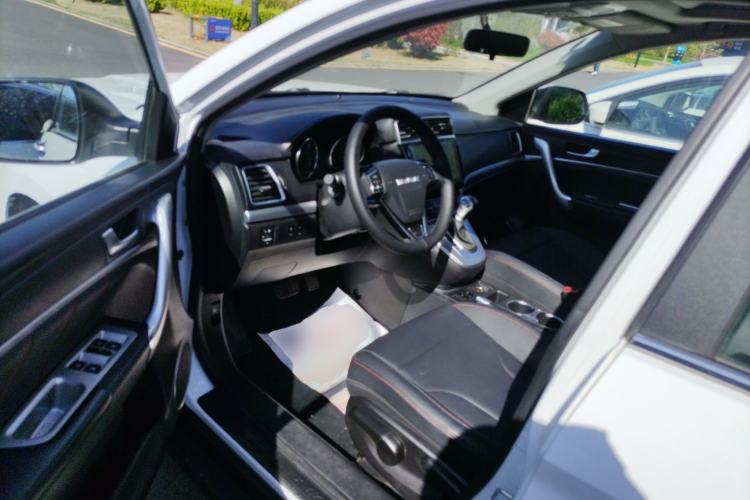 Used Haval M6 2019 1.5T DCT Two-Wheel Drive Value Edition China VI Standard Driver Seat