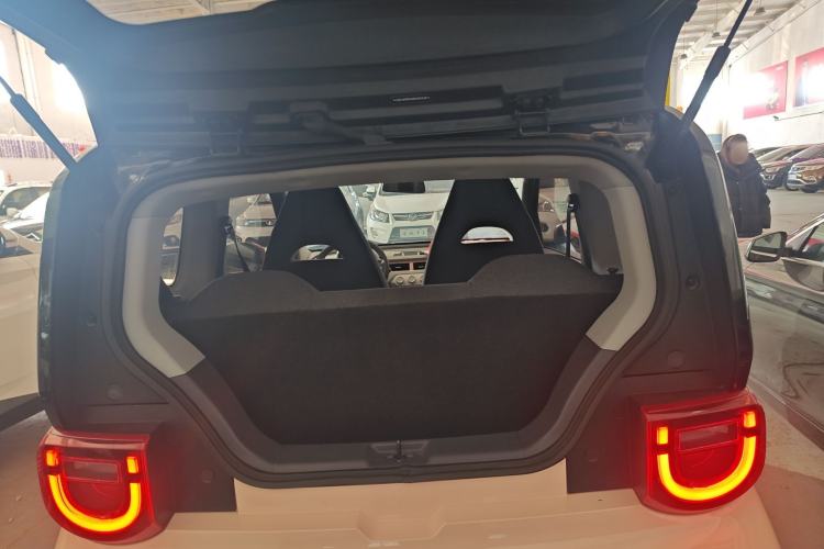 Used Chery QQ Ice Cream 2022 120km Conical Shape Lithium Iron Phosphate
