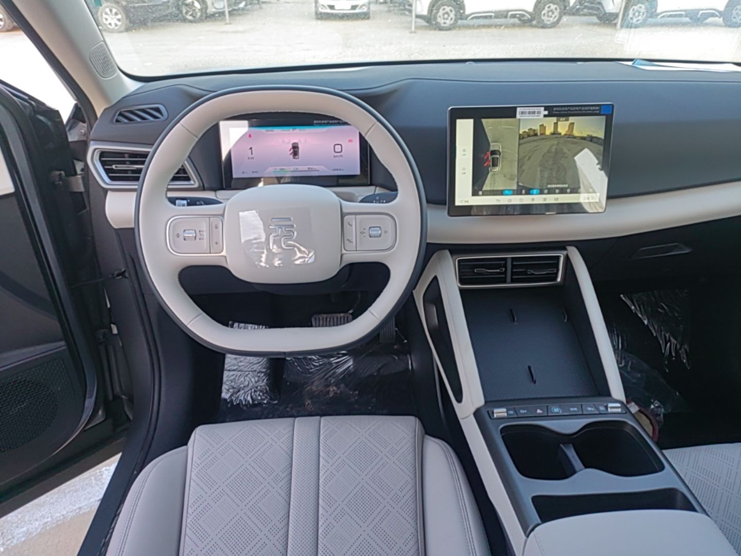 BYD Yuan UP 2027 Model Flying Edition 401KM Navigation Version — снимка 13