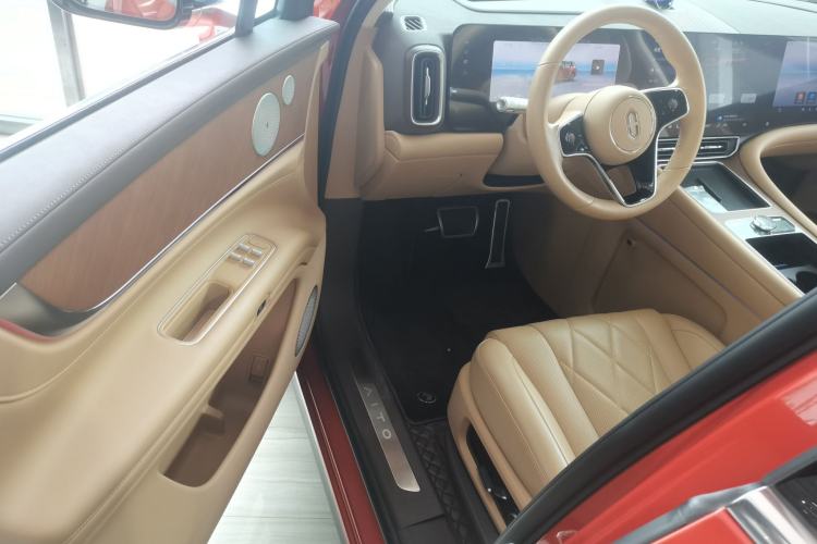 Used Hima AITO M9 2024 Range-Extended Ultra Version 42 kWh 6-Seater Model
