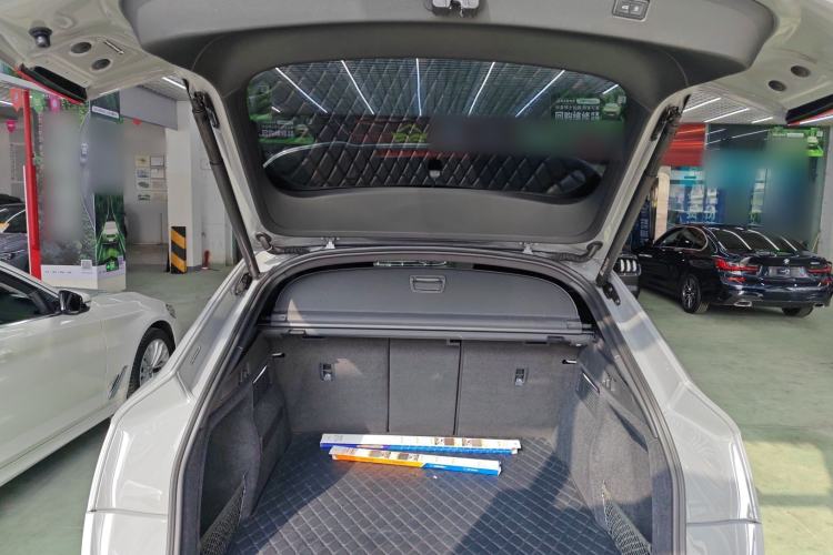 Used Audi Q5L Sportback 2022 Updated 40 TFSI Fashion Version
